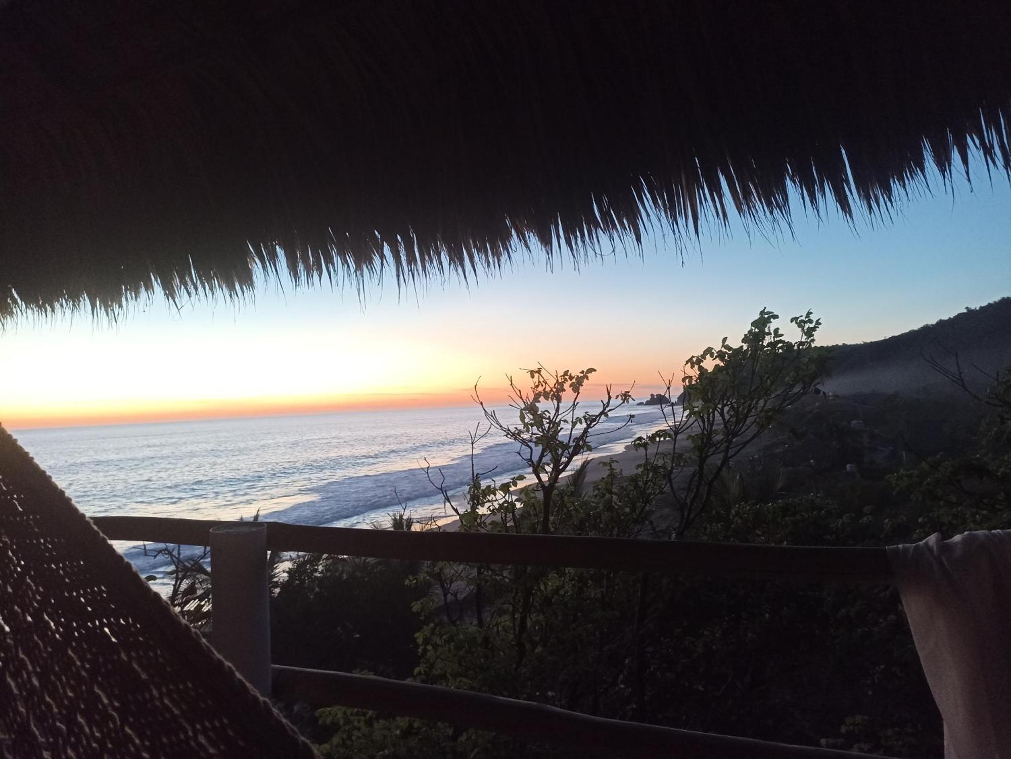 Punta Sur, Frente Al Mar Y El Atardecer Hotel Масунте Екстериор снимка