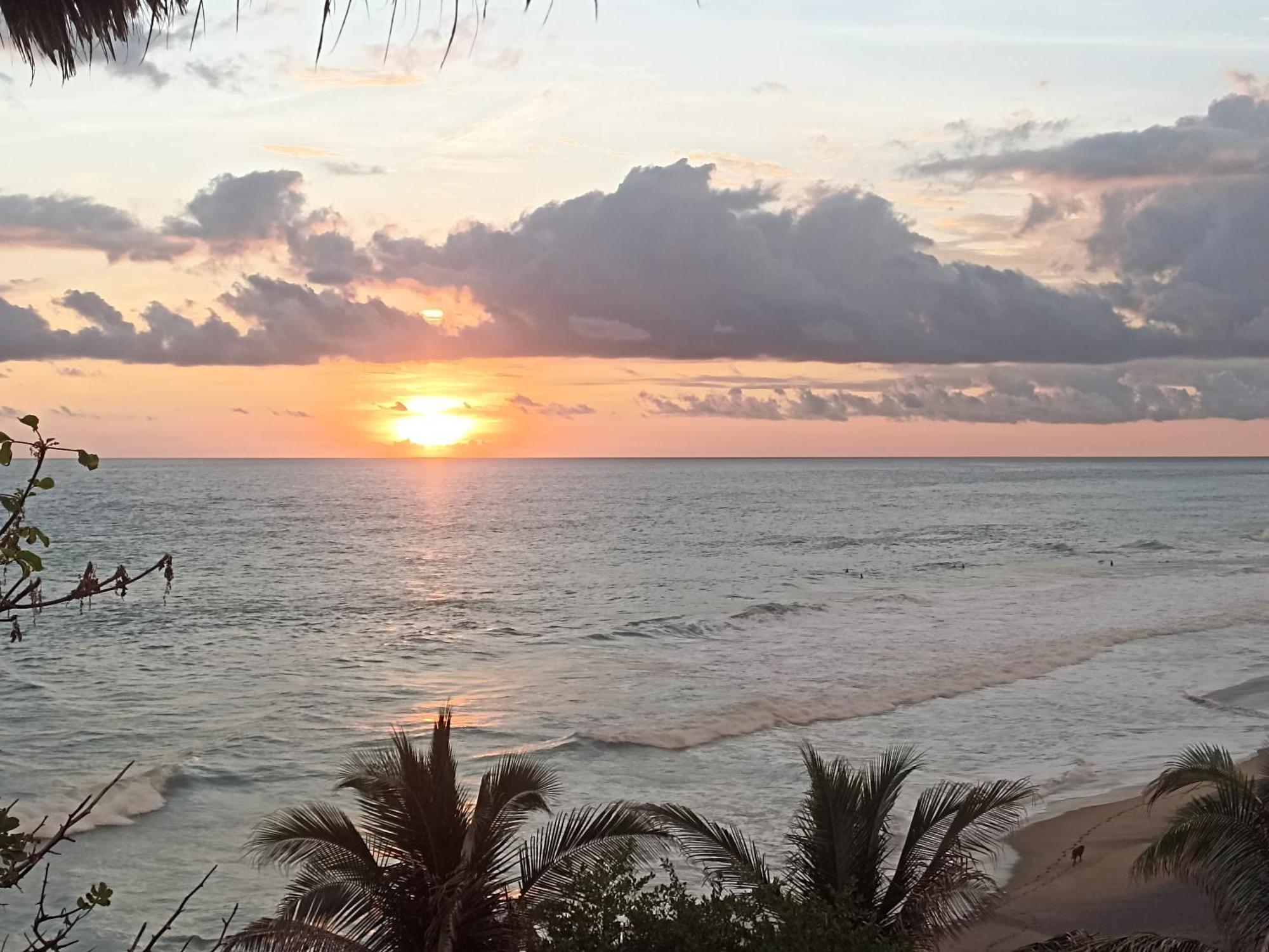 Punta Sur, Frente Al Mar Y El Atardecer Hotel Масунте Екстериор снимка