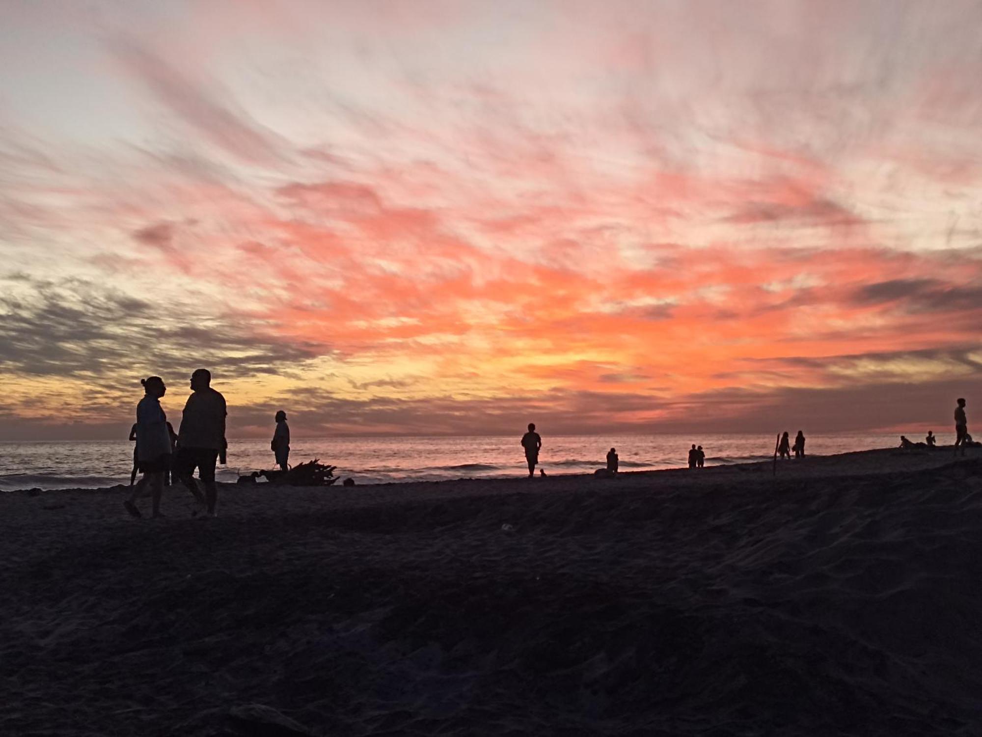 Punta Sur, Frente Al Mar Y El Atardecer Hotel Масунте Екстериор снимка